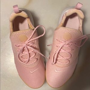 Nike presto Fly (GS) - pale pink